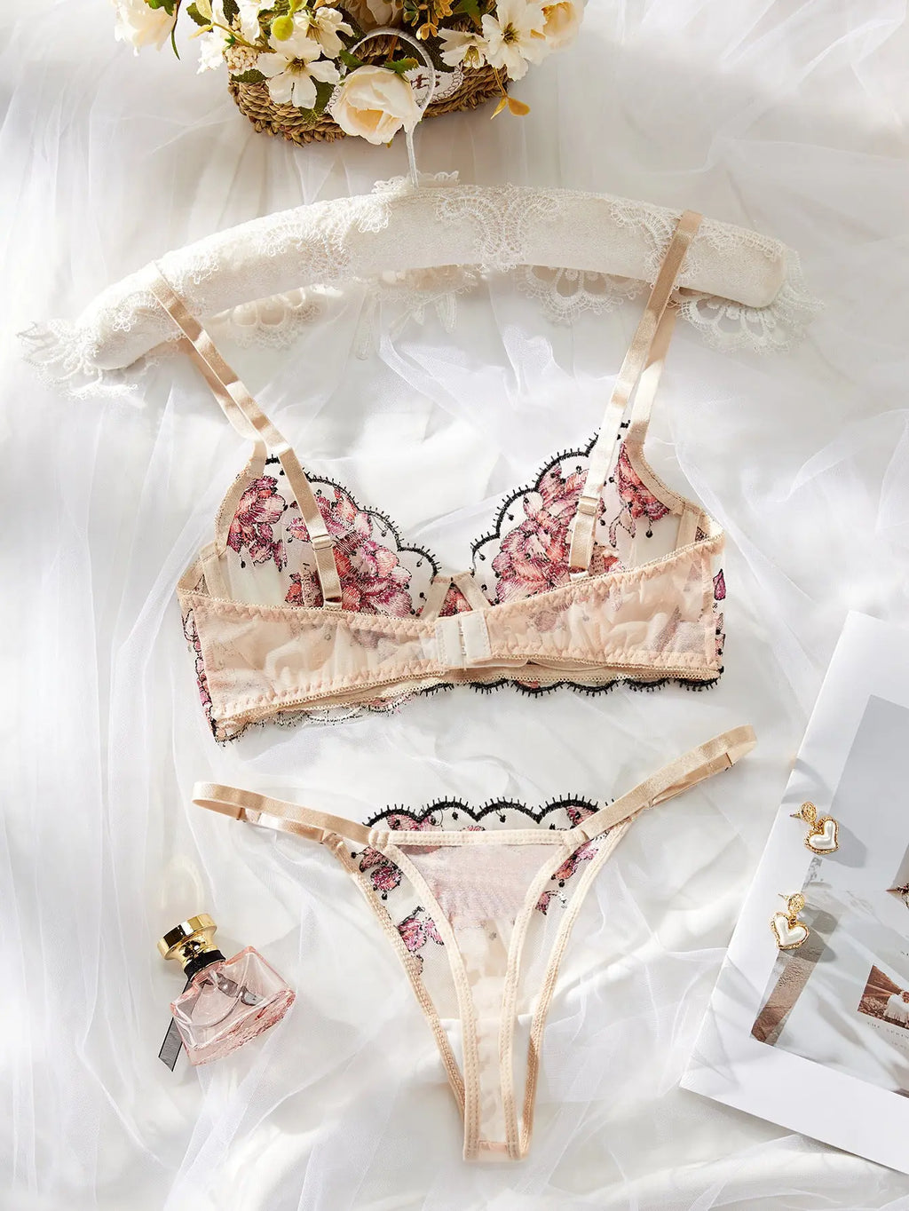 European and American 2025 new hot style mesh multi-color embroidery perspective temptation sexy lingerie suit for women Alice Thong
