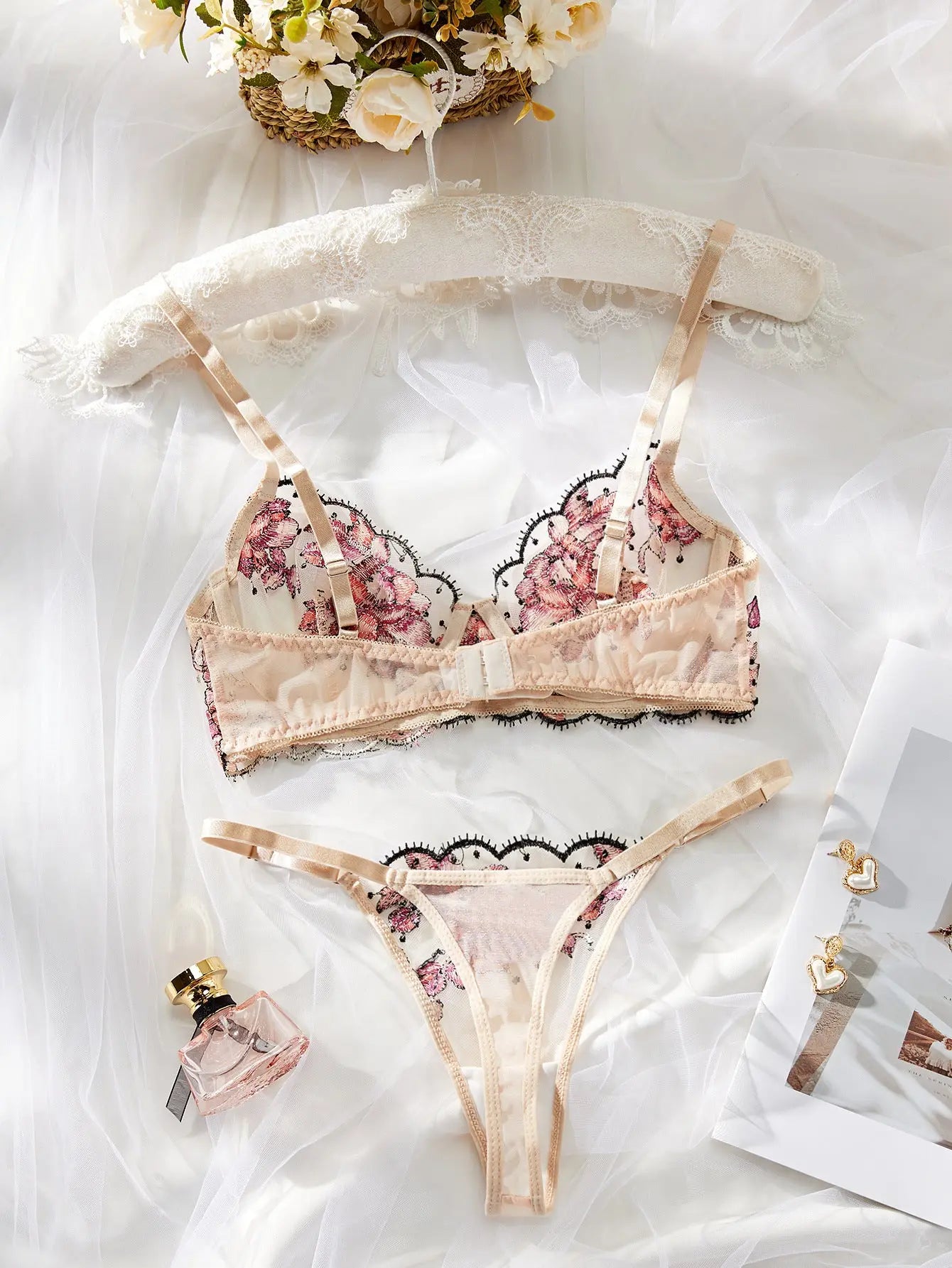 European and American 2025 new hot style mesh multi-color embroidery perspective temptation sexy lingerie suit for women Alice Thong