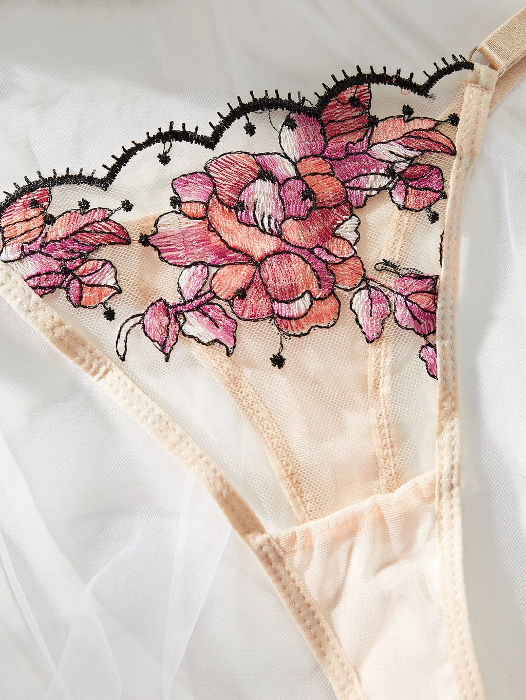European and American 2025 new hot style mesh multi-color embroidery perspective temptation sexy lingerie suit for women Alice Thong