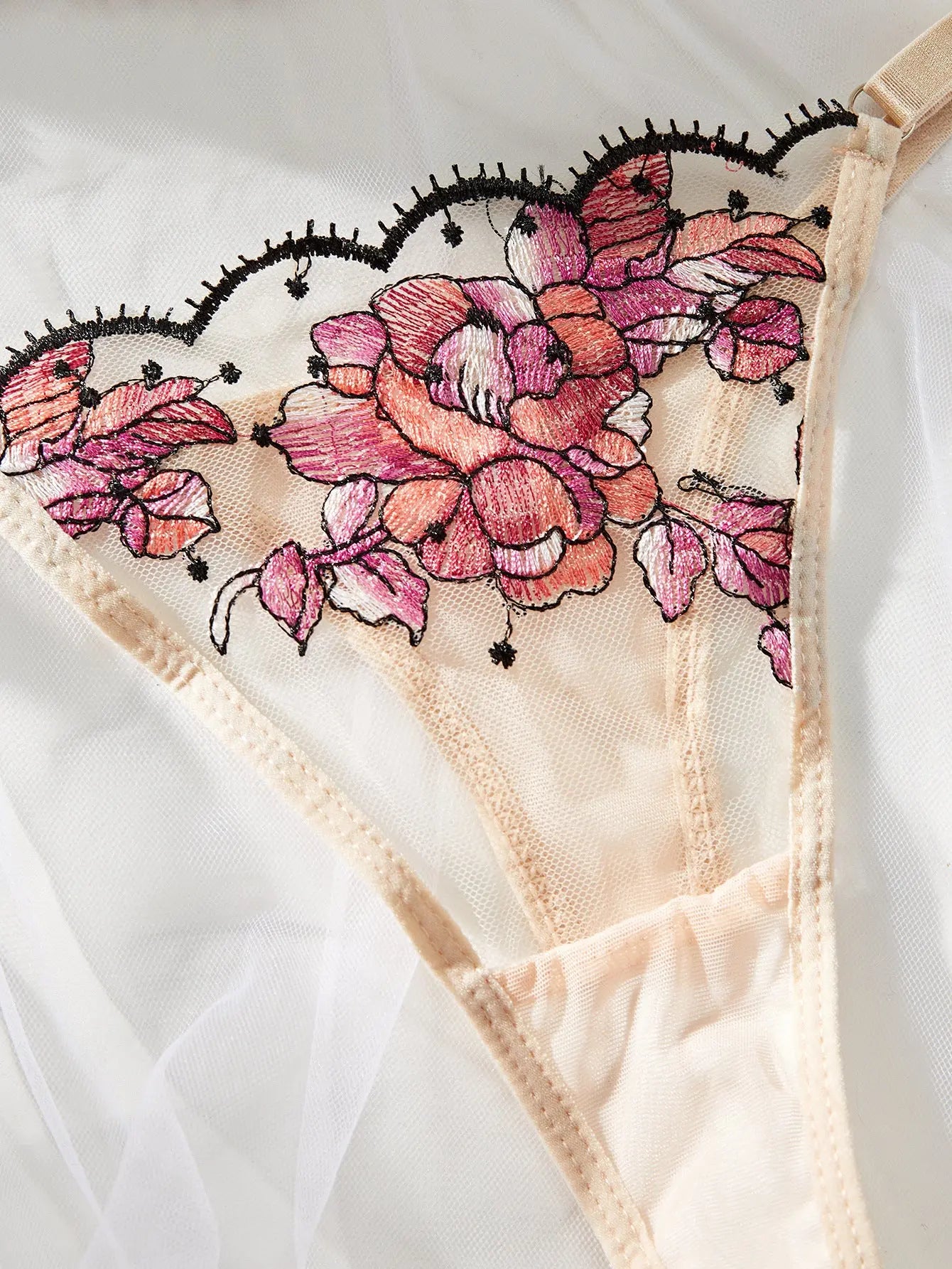 European and American 2025 new hot style mesh multi-color embroidery perspective temptation sexy lingerie suit for women Alice Thong