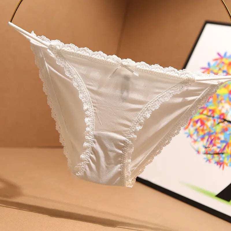 New style ice silk seamless Japanese sexy thin belt underwear for women European and American pure cotton crotch low waist lace edge girls plus size Alice Thong