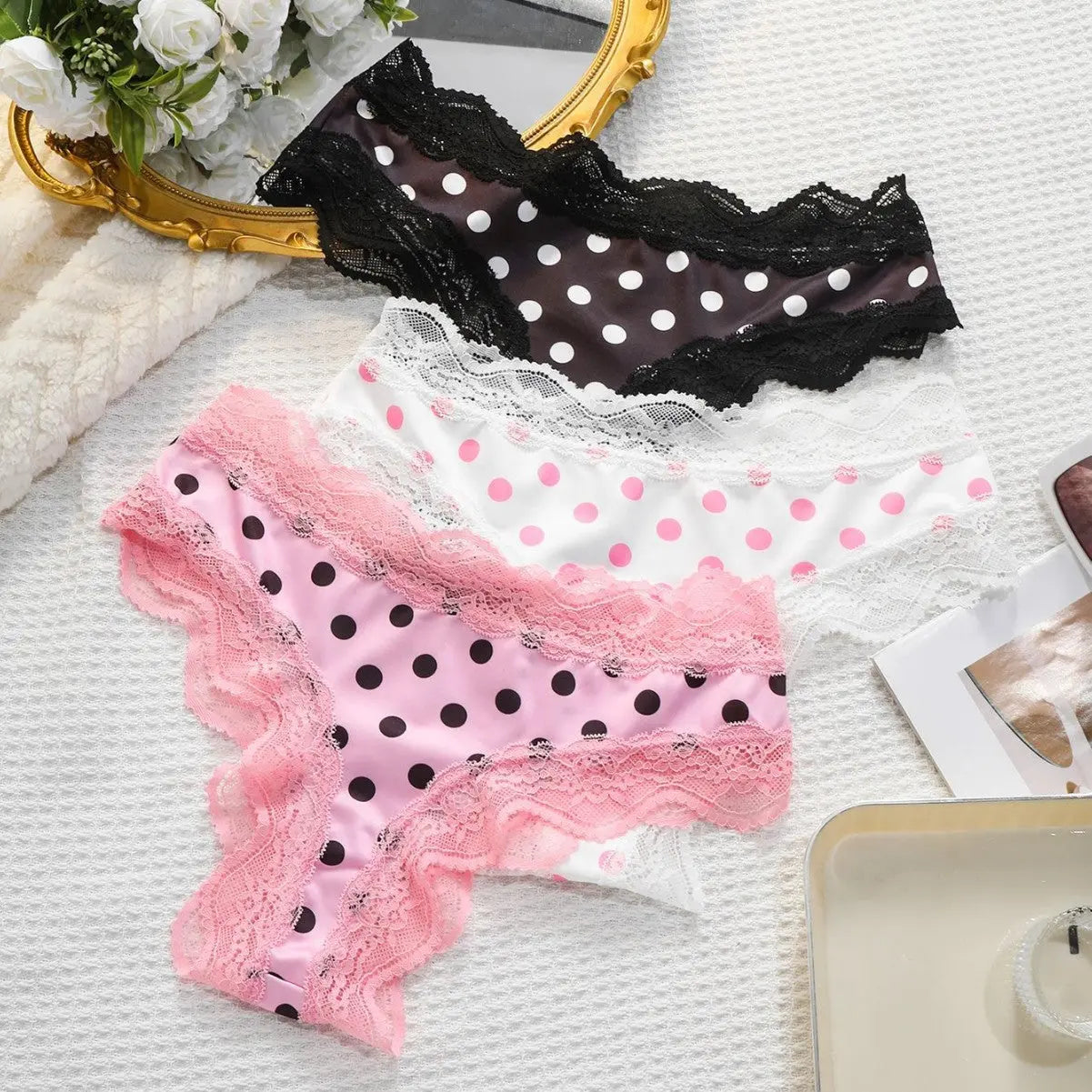 New women's Japanese style sweet girl triangle underwear polka dot milk silk thong low waist lace comfortable cotton crotch Alice Thong