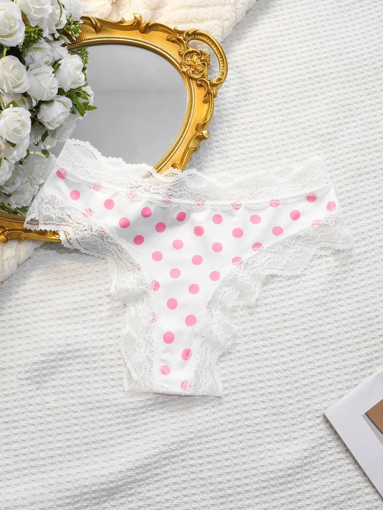 New women's Japanese style sweet girl triangle underwear polka dot milk silk thong low waist lace comfortable cotton crotch Alice Thong
