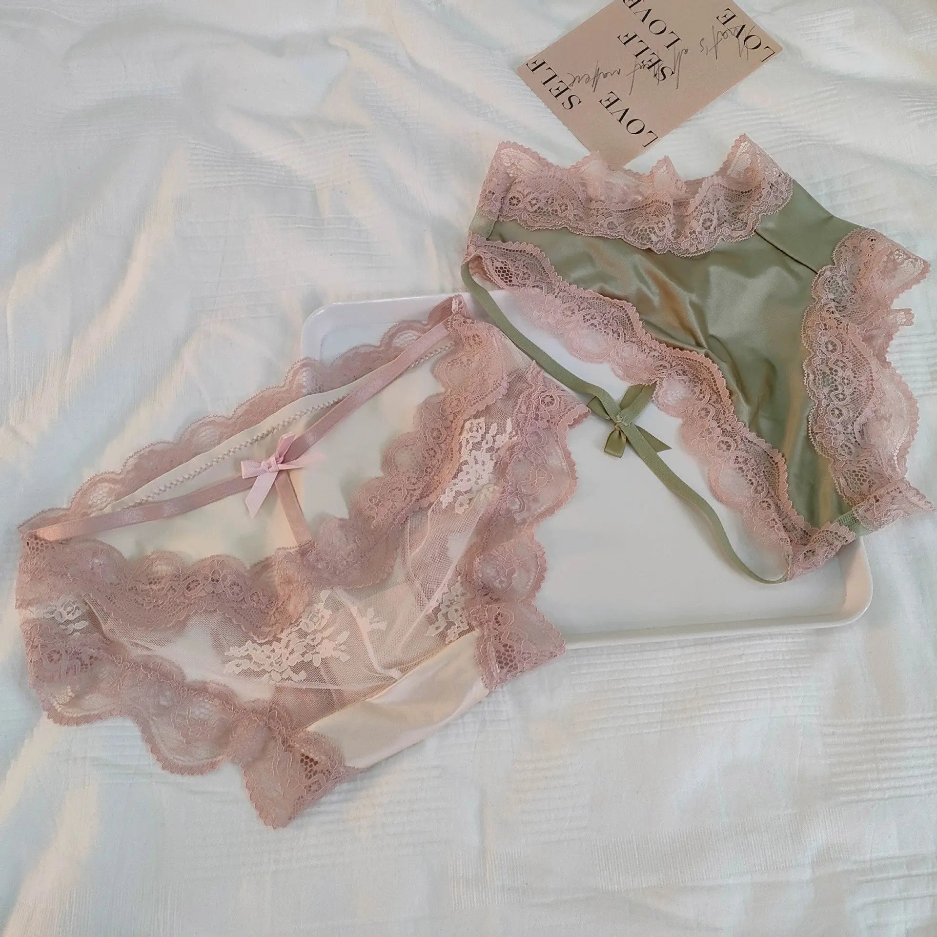 Sexy lace satin panties for women with low waist, pure desire, hollow, large size, breathable, pure cotton crotch briefs